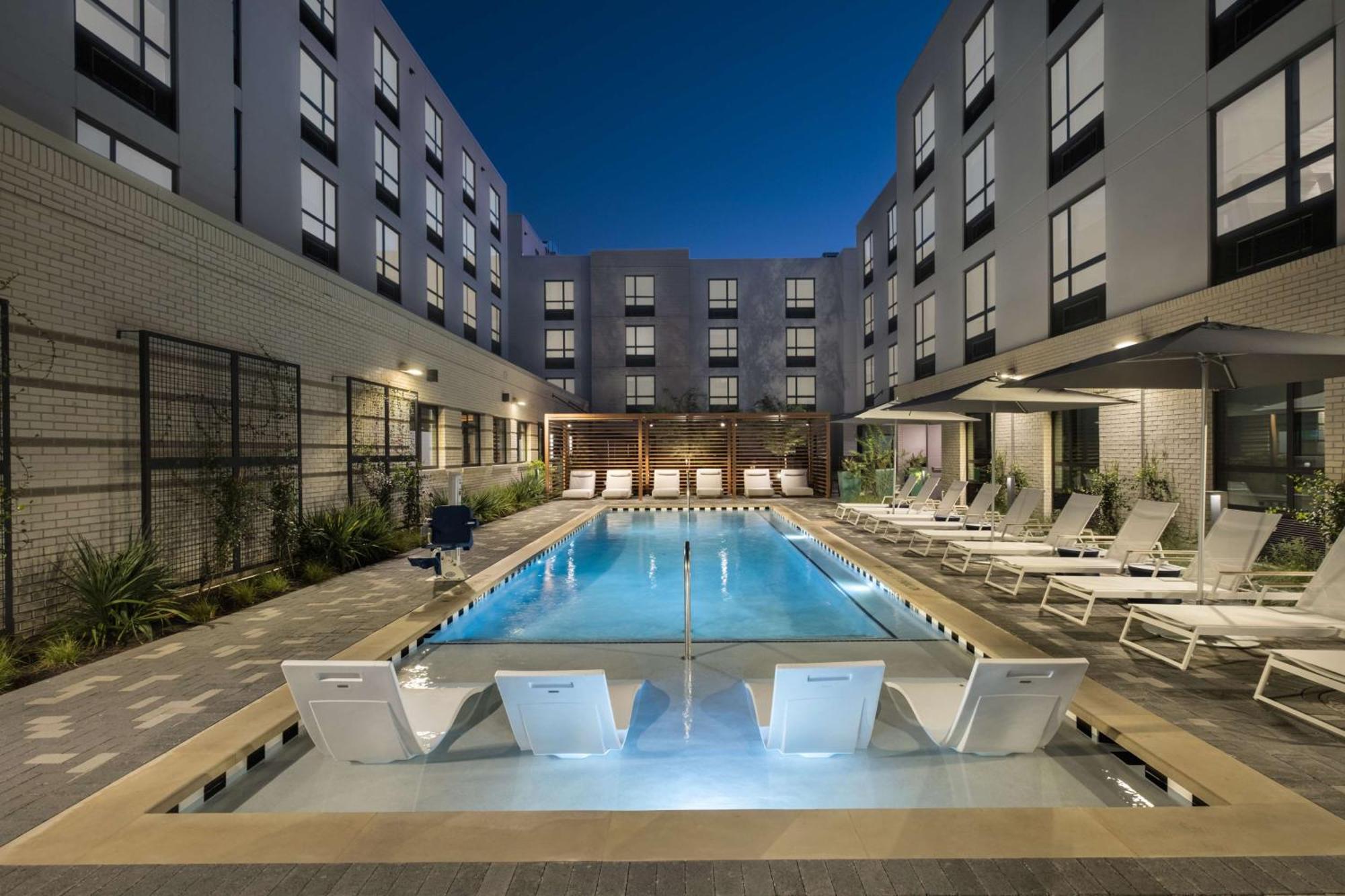 Hotel Hampton By Hilton East Austin - Near Ut And Capitol Zewnętrze zdjęcie